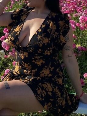 Black Floral V-Neck Women’s Backless Dress with Orange Print